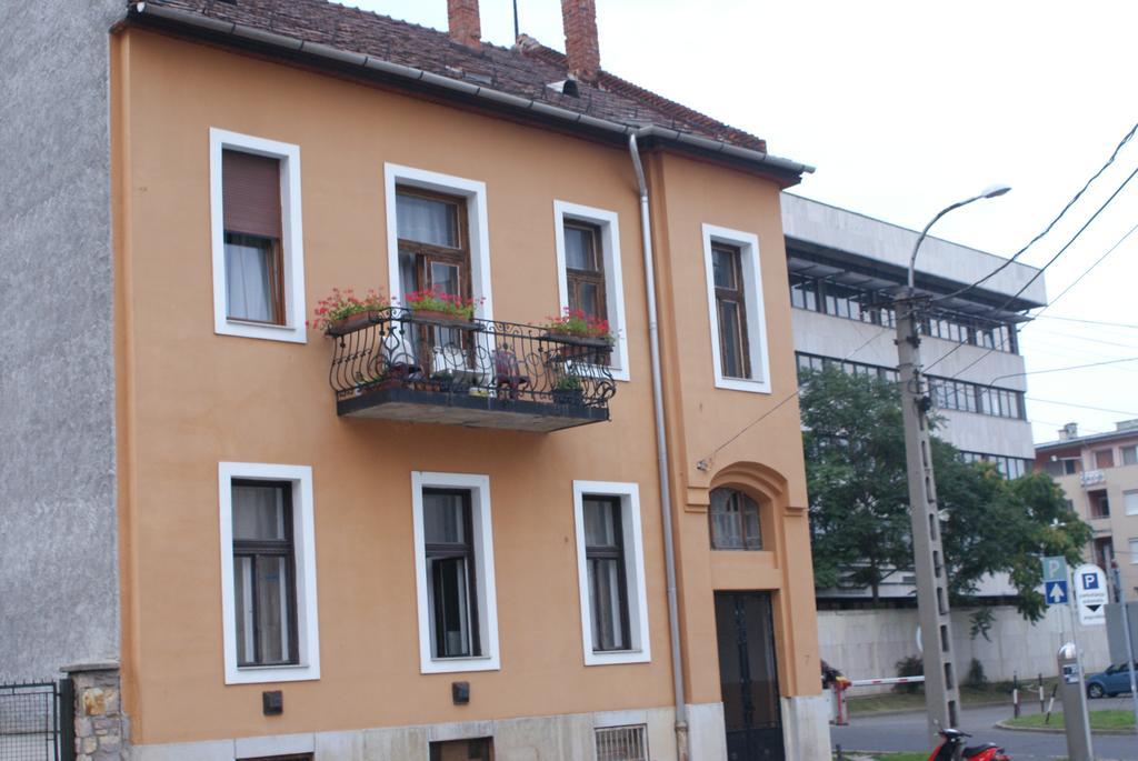 Regiposta Apartman Apartment Miskolc Exterior photo